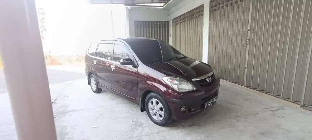 Daihatsu Xenia 2010 Bensin