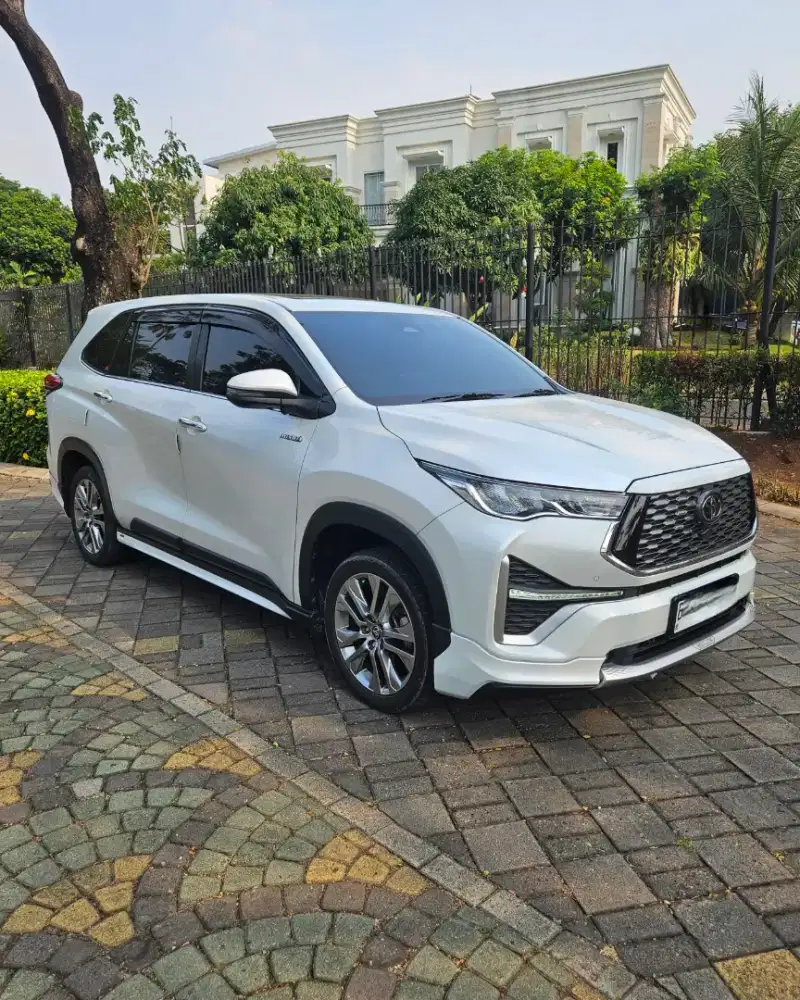 Low KM 35rb - Toyota Innova Zenix Q Hybrid 2023 Modellista - Cash