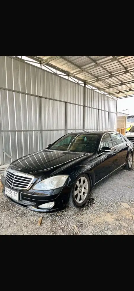 Dijual Mercedes-Benz S300