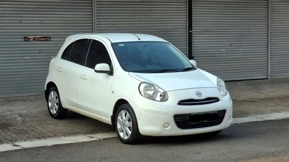 Nissan March L 1.2 Automatic 2011