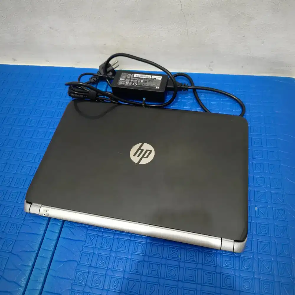 Laptop HP Pavilion 14 Core i5 Dual VGA Nvidia 8/128 murah aja