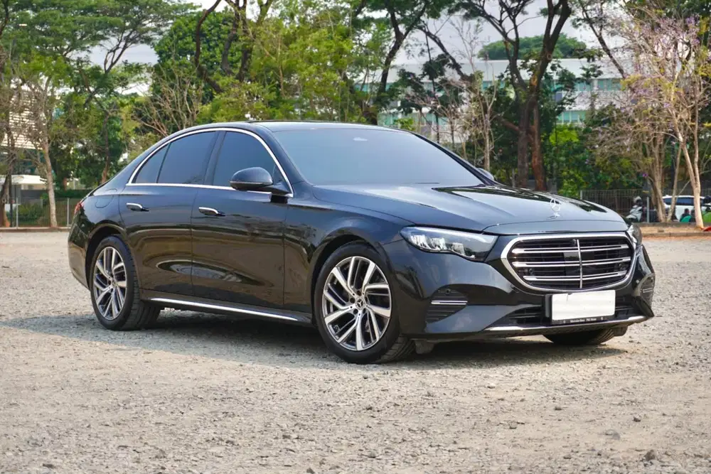 HOT ITEMS ! Mercedes Benz Mercy E200 Avantgarde W214 facelift 2024