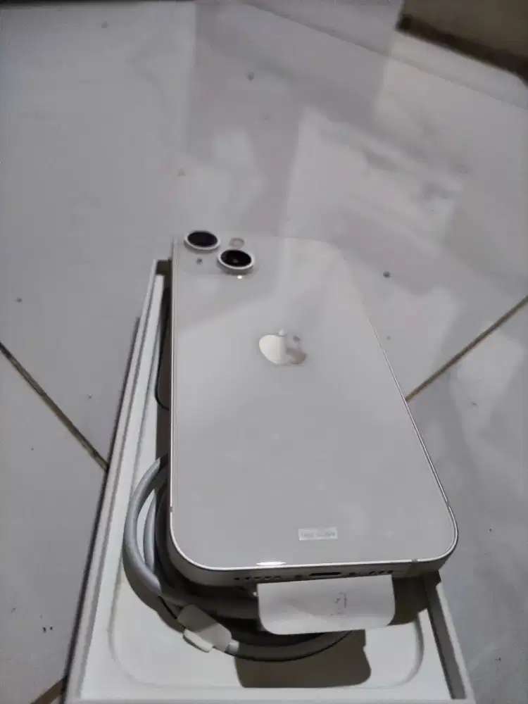 Iphone 13 Ibox Like new 128 GB garansi on sampai 2027