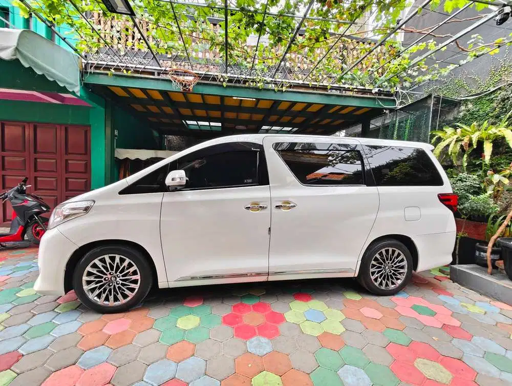 Toyota Alphard 2012 Bensin