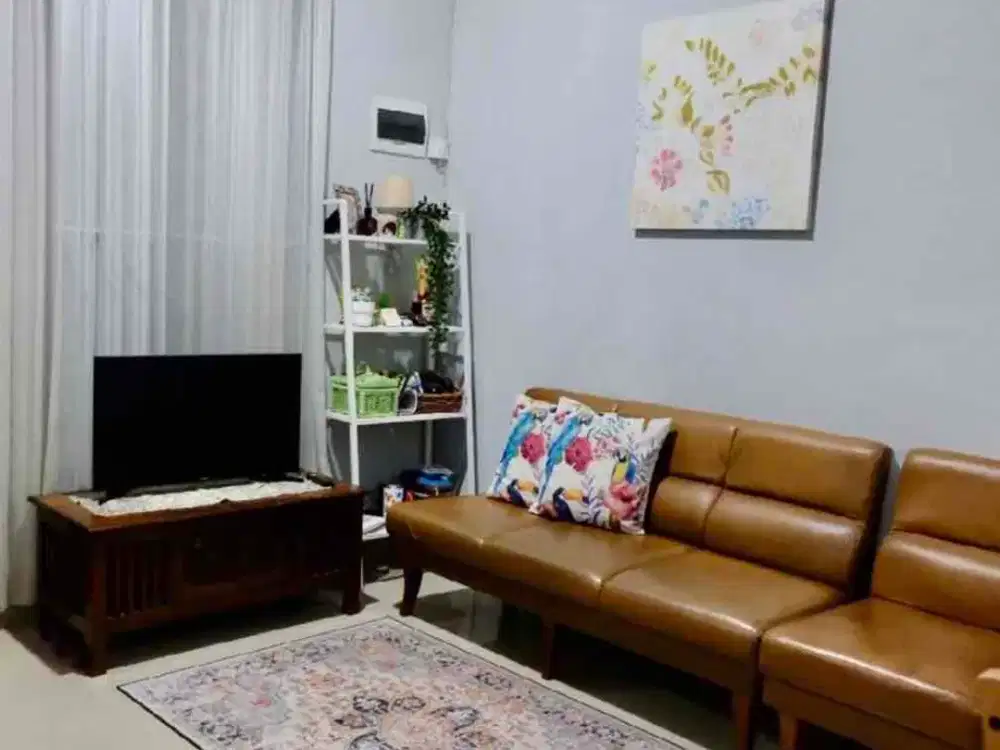 Dijual rumah cantik di Uville 2 lantai harga terbaik