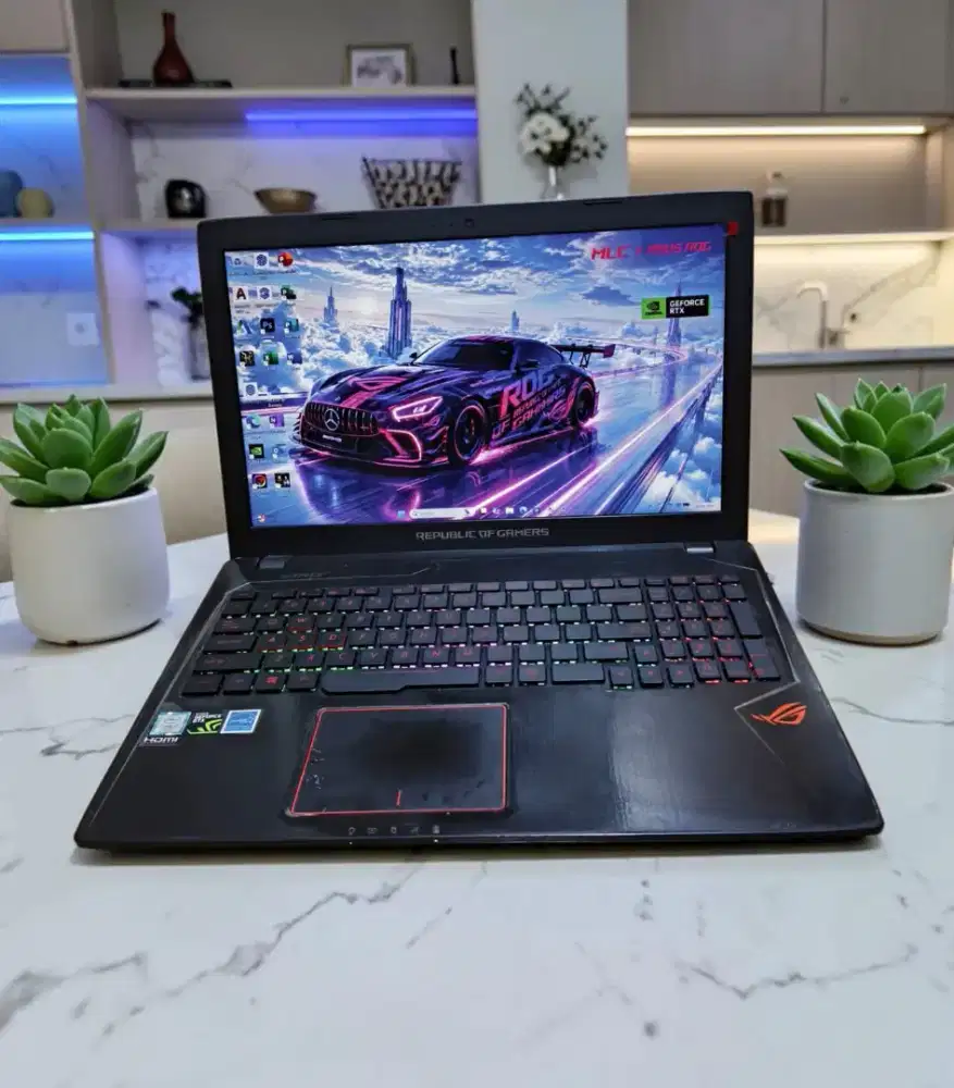 LAPTOP ASUS ROG STRIX-308 GL553VD RAM 8GB SSD 512Gb FULL GAMES