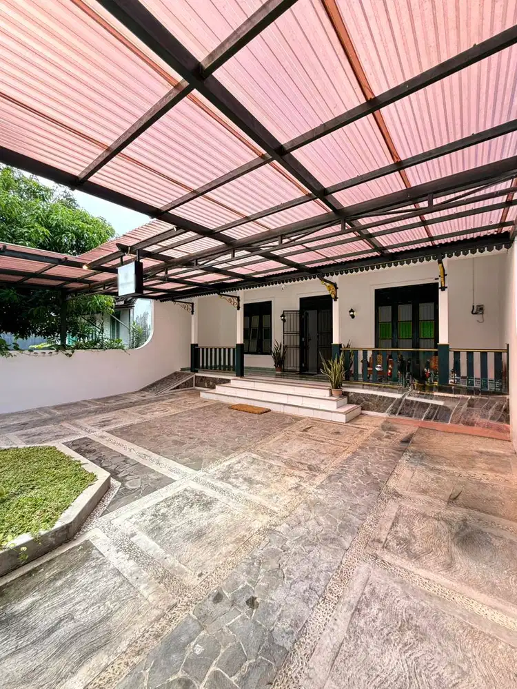 Rumah Etnik Cantik di Lingkungan Kraton