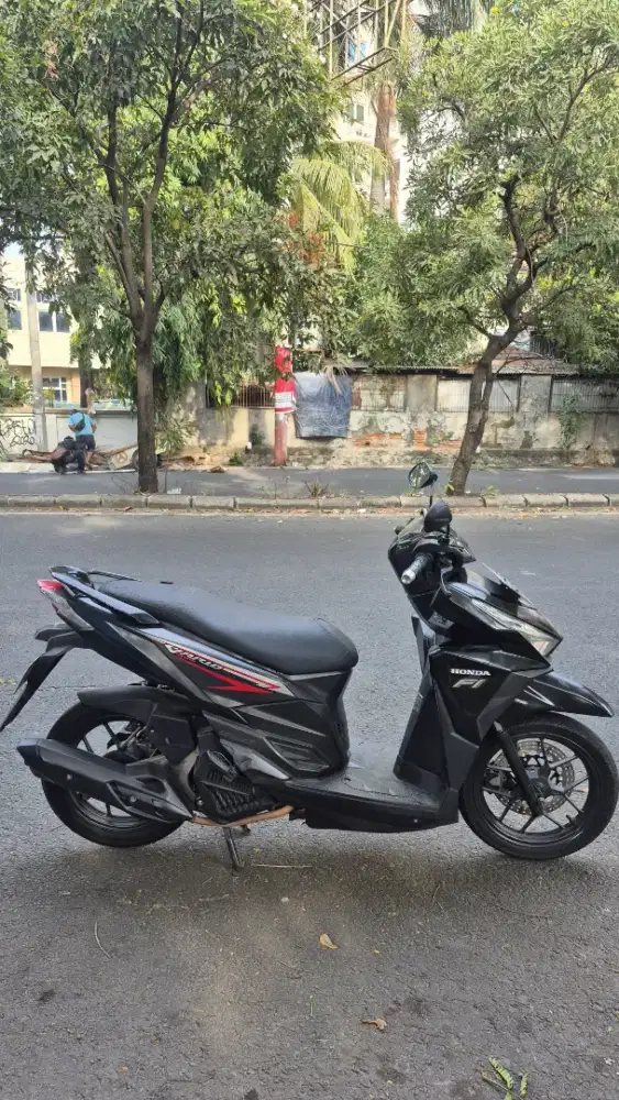 Forsale vario led old 125 2016 ss lengkap (STNK BPKB FAKTUR)