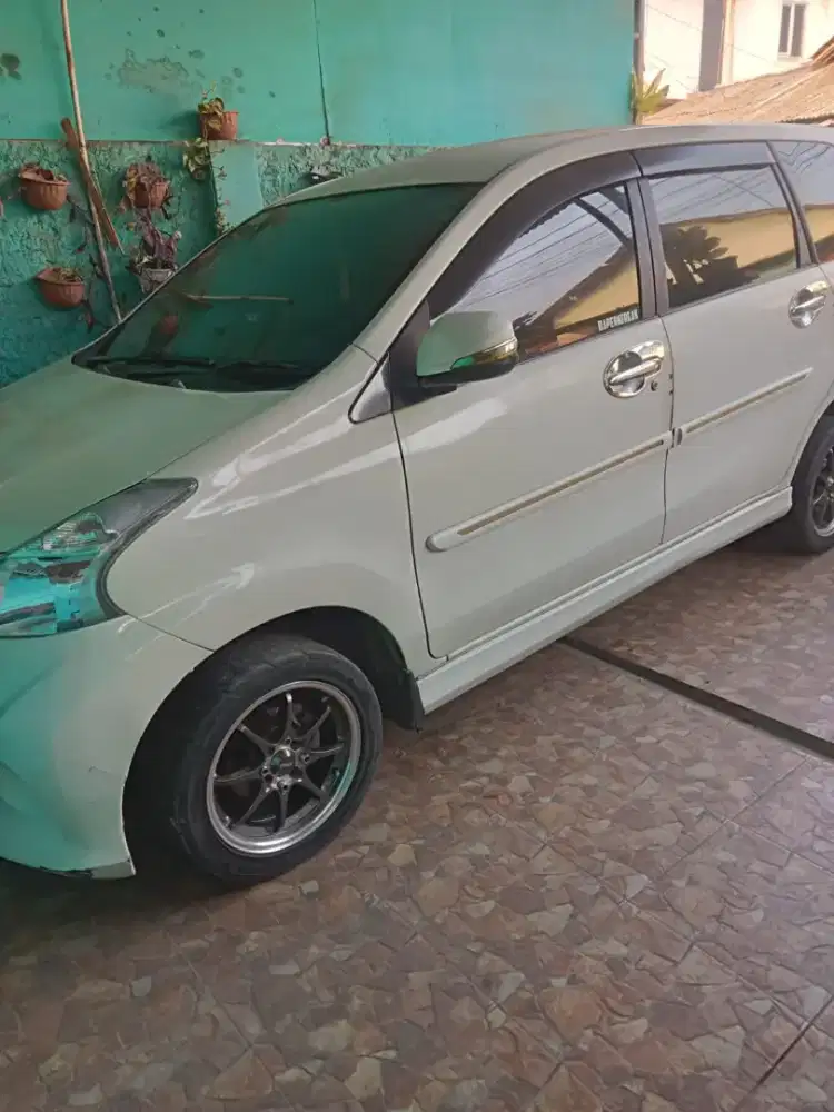 Toyota Avanza Veloz 1.5 Manual