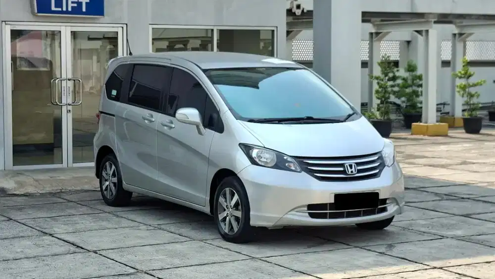 Honda Freed PSD Automatic 2011