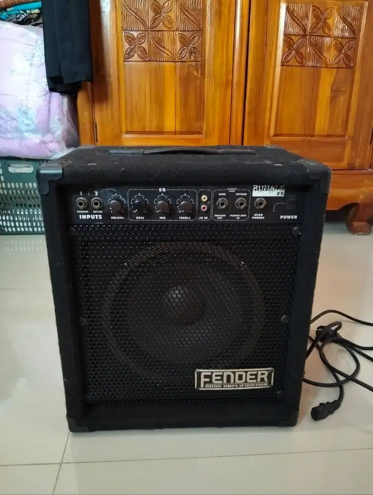 Ampli Bass Fender Rumble 25 ukuran 10