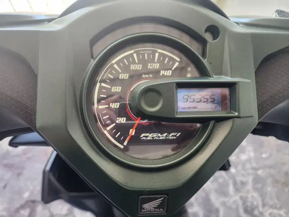 DIJUAL] Honda BeAT Deluxe Smart Key 2024 – Low KM, Pajak Baru Hidup!