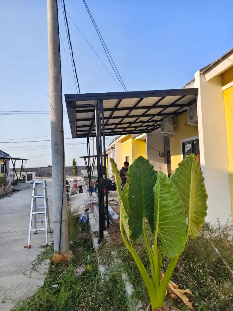 Kanopi baja ringan