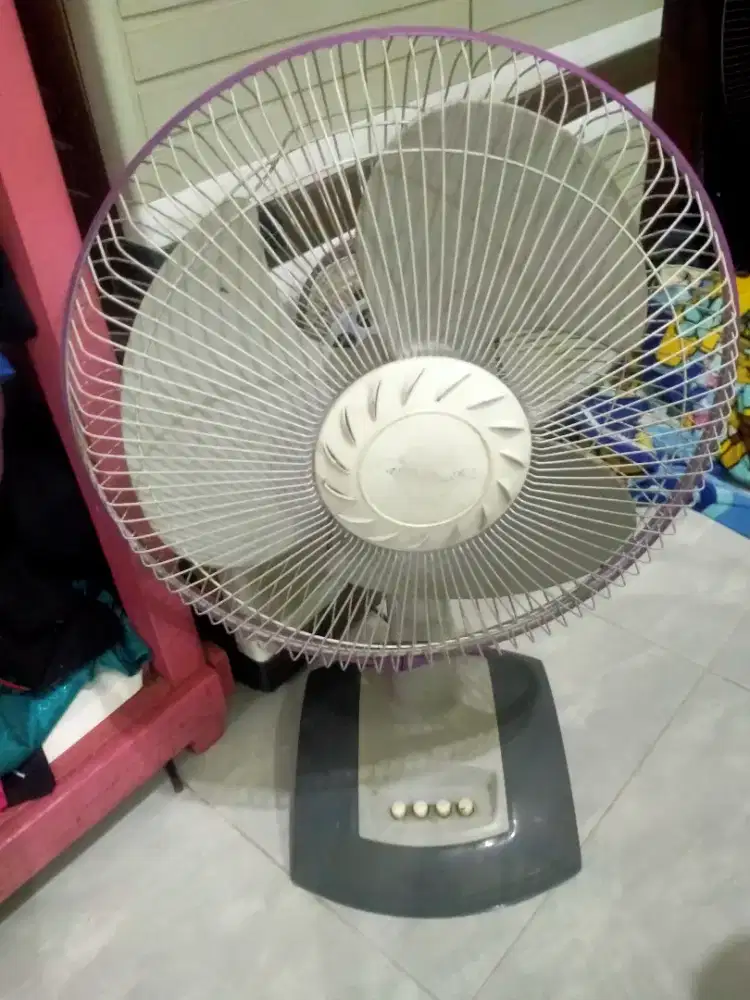 Kipas angin cosmos 12 inchi