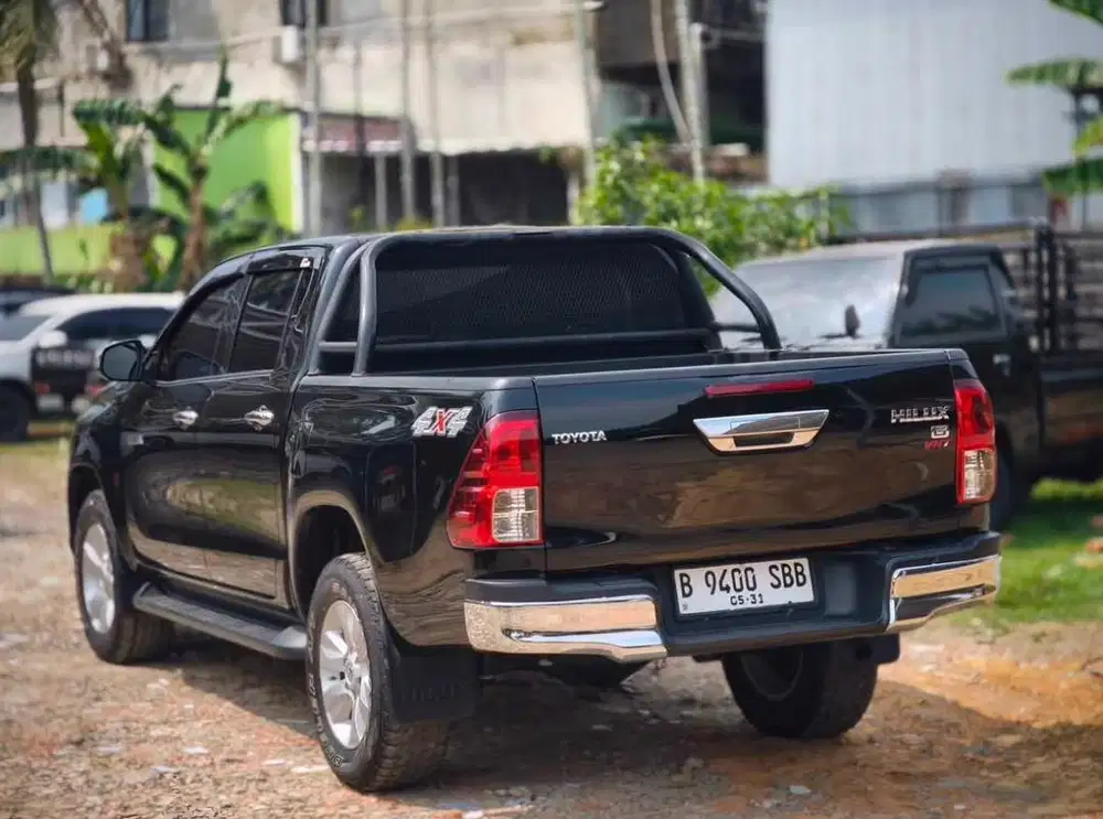 2016 Toyota Hilux DC 4x4 M/T Diesel 2kd