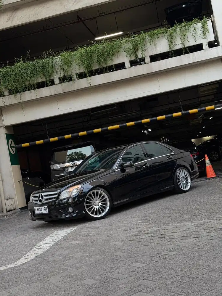 Mercedes-Benz C250 2011 Bensin