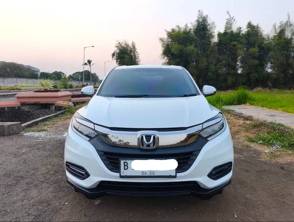 Honda HRV 1.5 SE Special Edition AT 2020 2021 New Putih Service recd