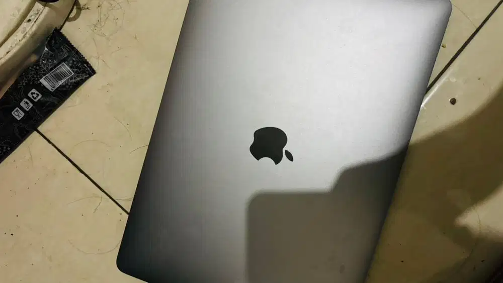 Jual macbook air m1