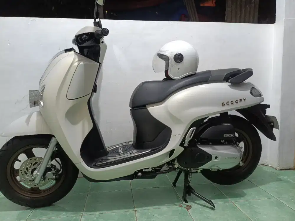 Honda New Scoopy 2025 Type Tertinggi Low KM 4Rb & Mulus 93% Like New