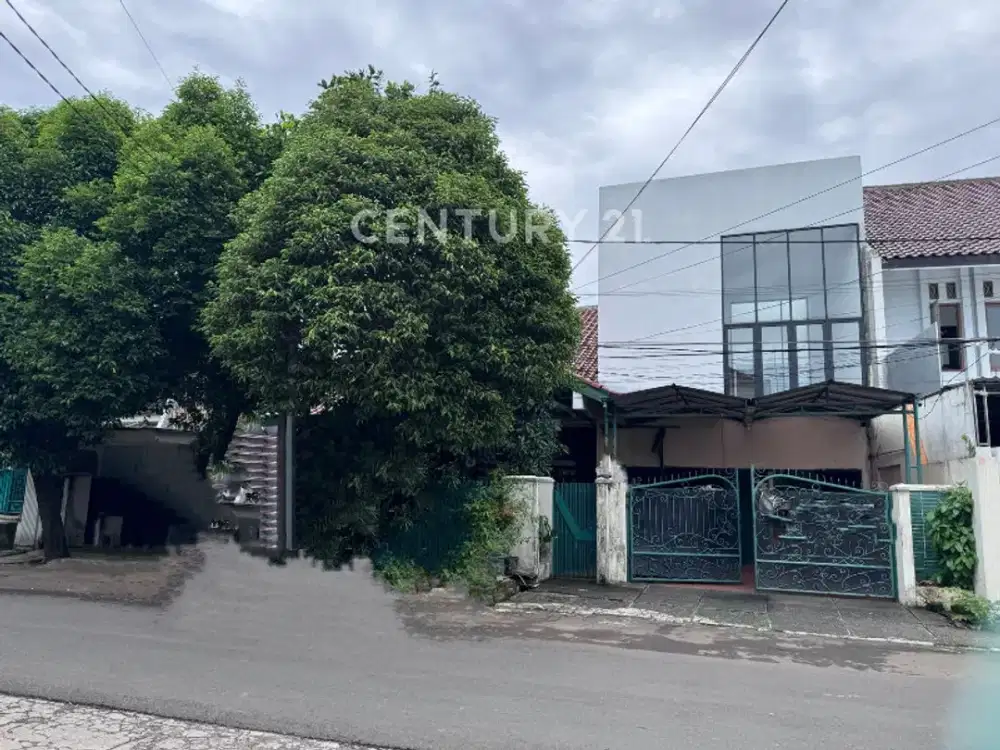 Rumah Tinggal Kavling Luas  Berlokasi Strategis Di Jakarta Timur