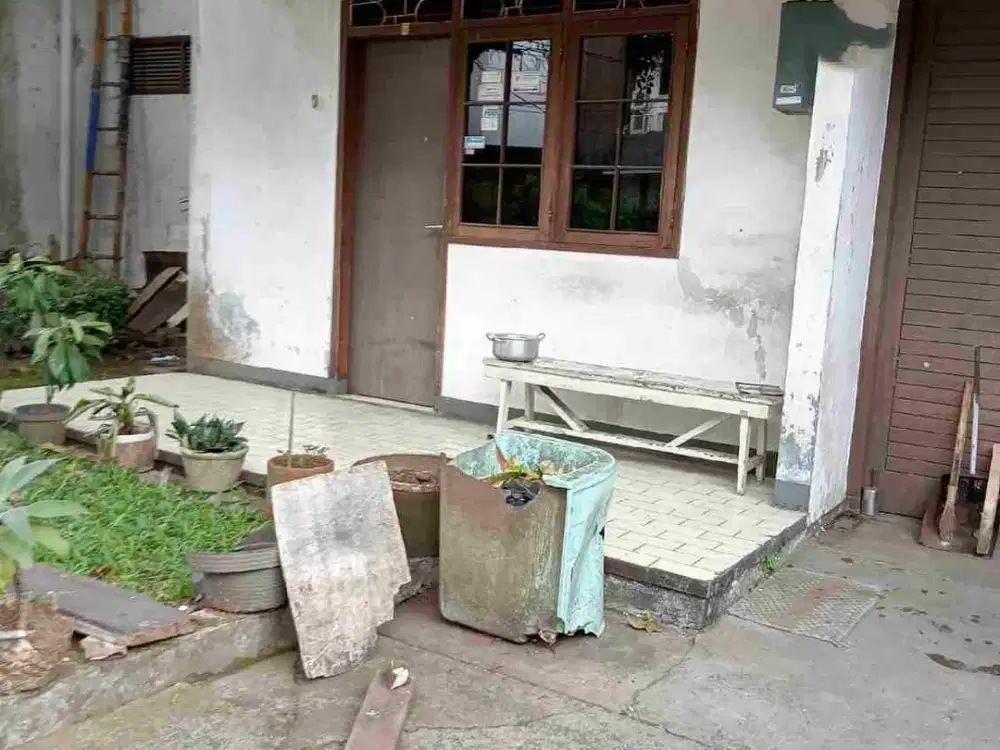 Rumah Tua sayap Jl. Riau, RE Martadinata Bandung