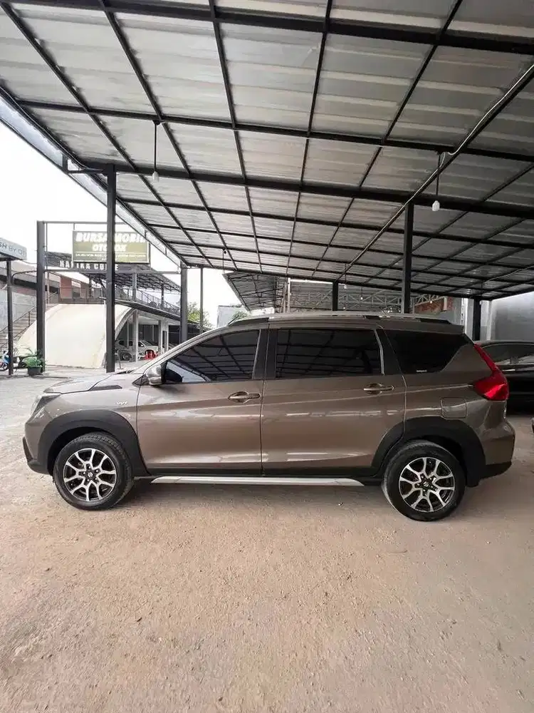 Suzuki XL7 Zeta 2023 AT KM 57rb – Full Mulus, Service Resmi