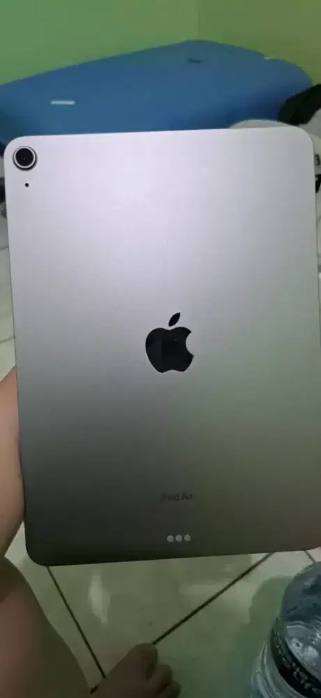 DIJUAL IPAD AIR (6) M2 128GB BATANGAN + CHARGER ONLY ORIGINAL