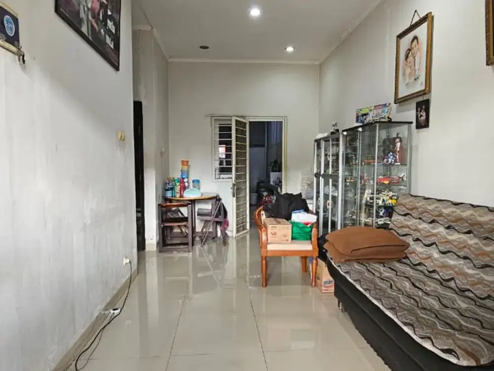 DIJUAL RUMAH BAGUS HADAP SELATAN DAN TAMAN HARGA MURAH DI PURI GARDENA