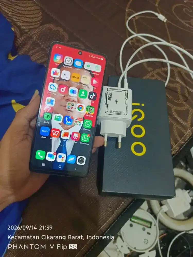Iqoo z7x 5g 8 128