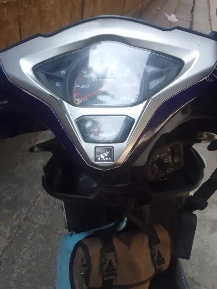 Dijual motor Honda Vario tahun 2014 akhir