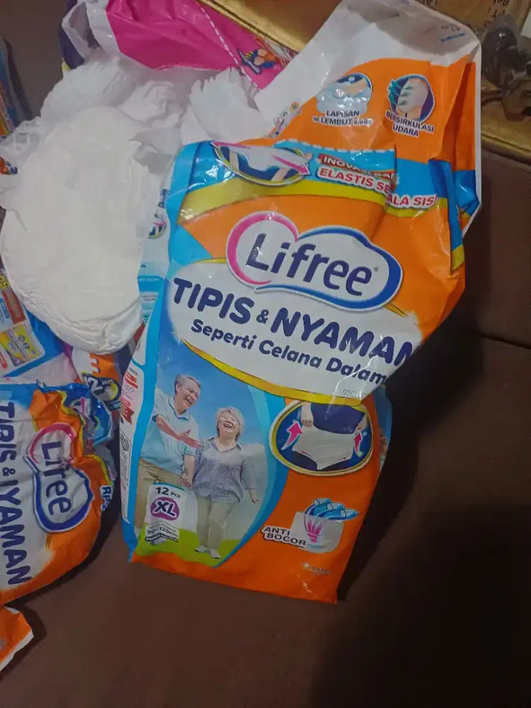 Pampers Manula merk Lifree XXL type Celana