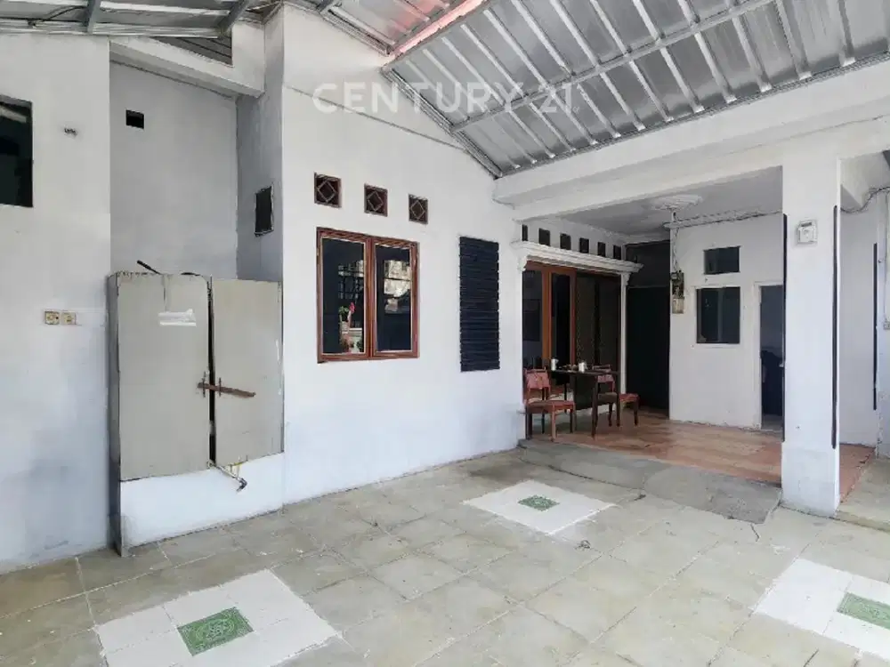 Rumah 1½ Lantai Strategis Dekat Jalan Utama Di Rawamangun S9854