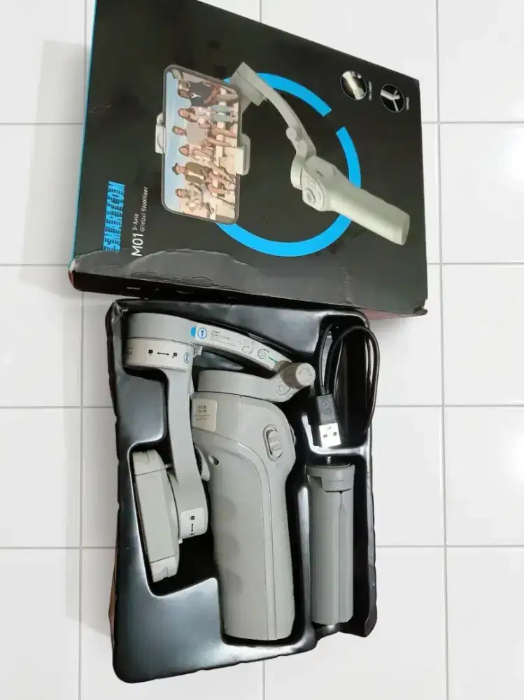 Gimbal Stabilizer Kondisi 99% Baru + Dus lengkap