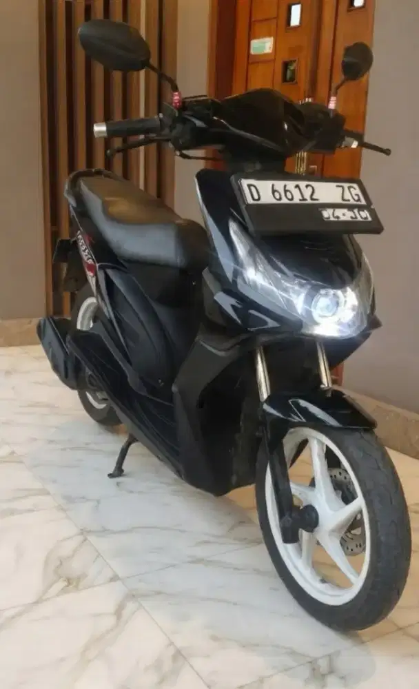 Dijual motor Honda Beat Tahun 2009