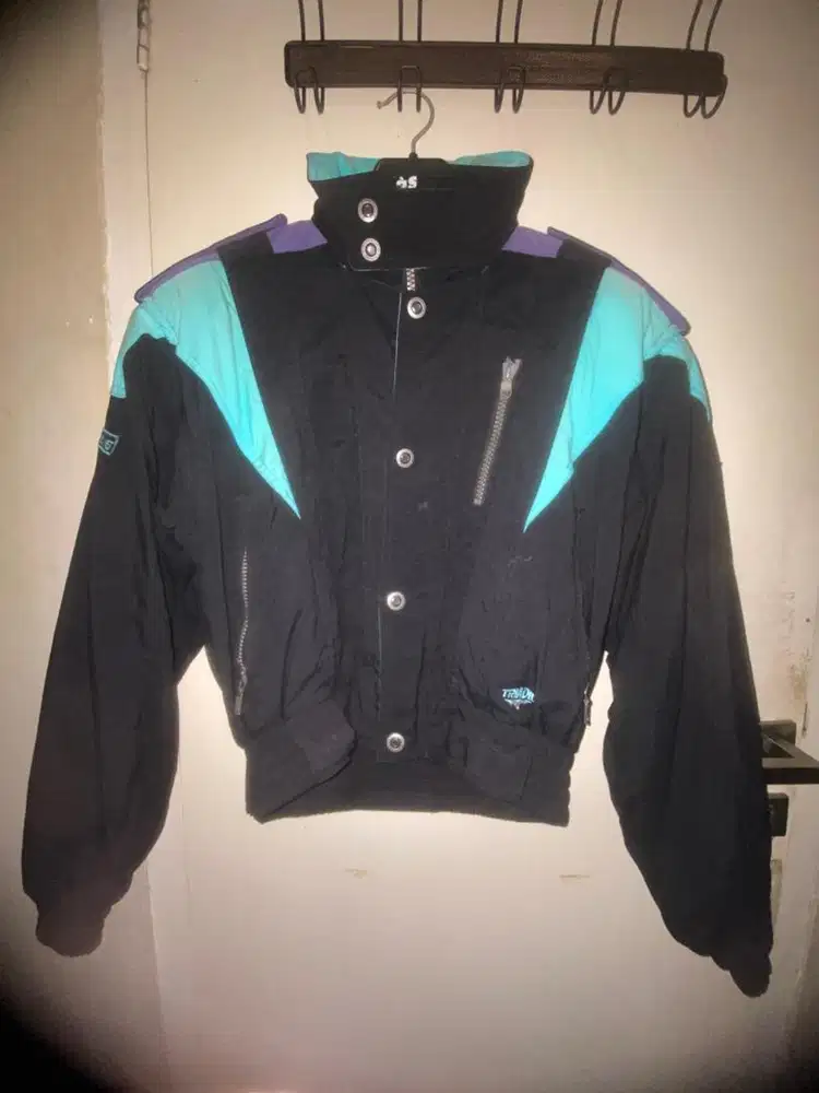 vintage 1990s color-blocked nylon ski jacket