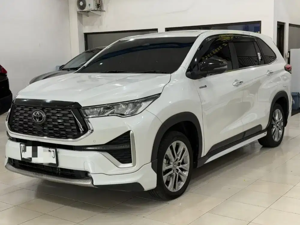 Toyota Innova Zenix Q Hybrid Modellista 2024 Matic Putih Siap Pakai