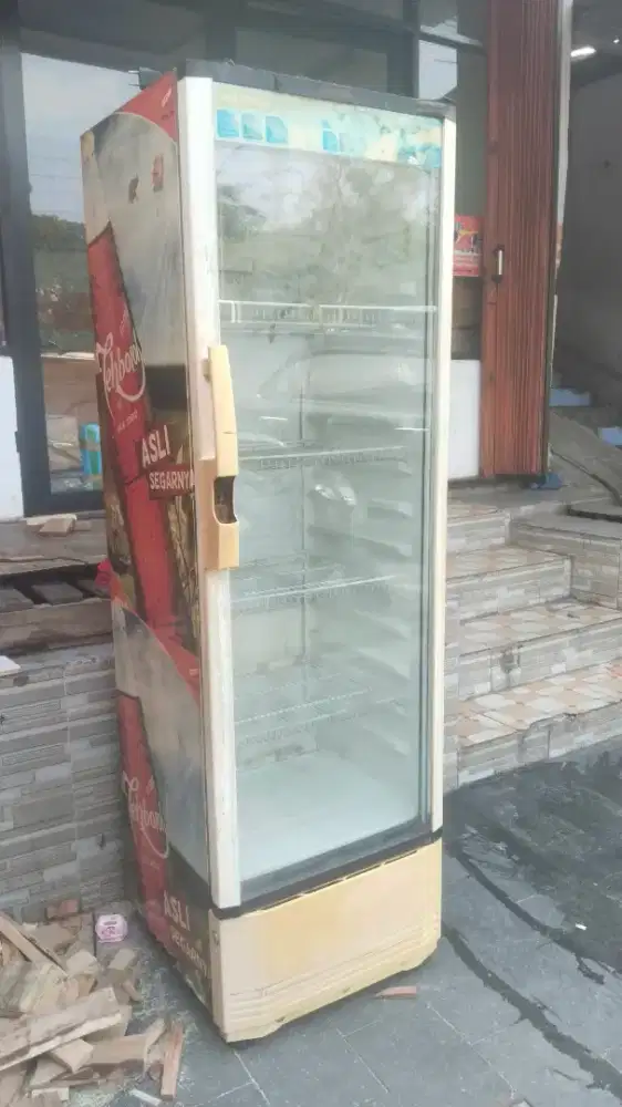 Di jual cepat showcase polytron 5 rak
