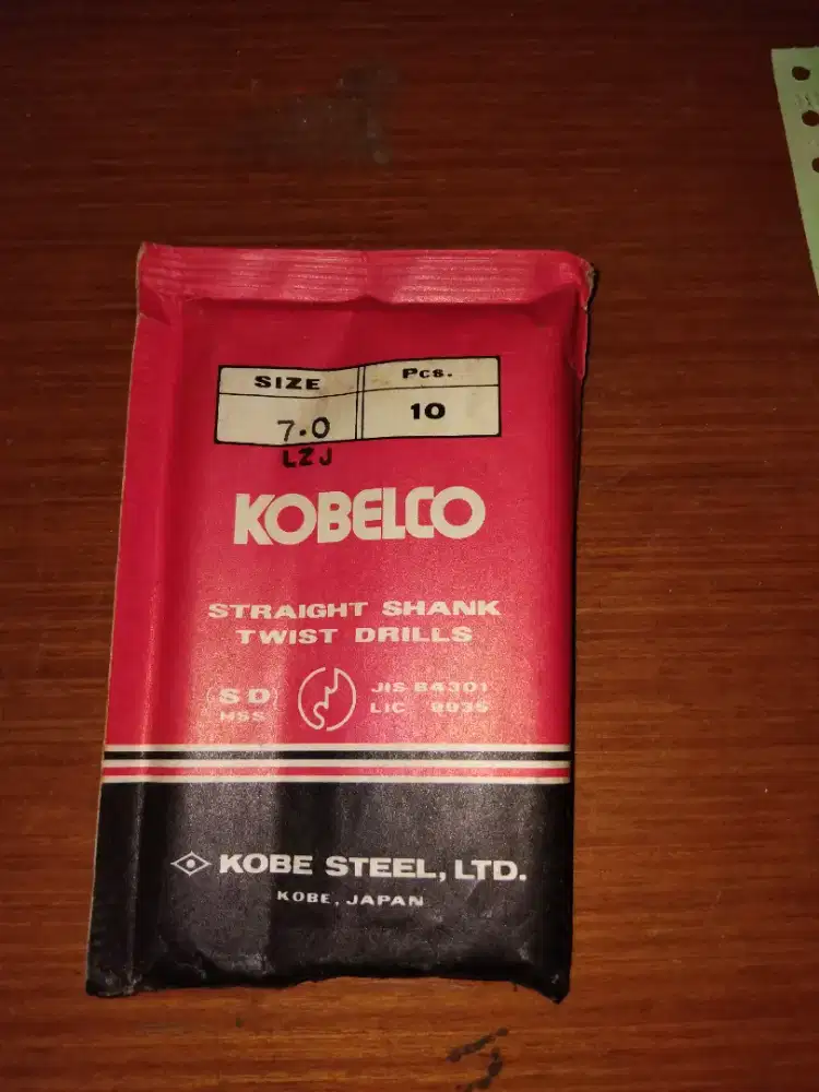 mata bor besi Kobelco