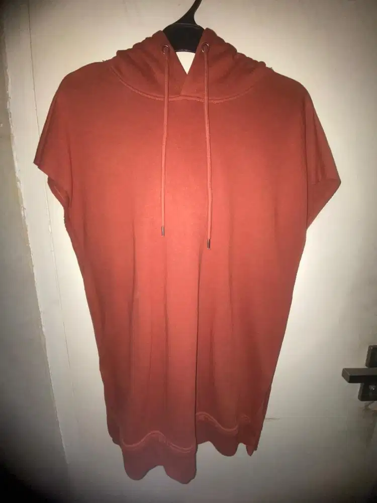 Forever 21 sleeveless hooded sweatshirt