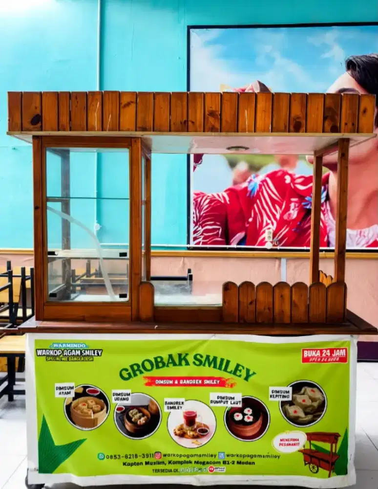 Stelling jualan kayu jati