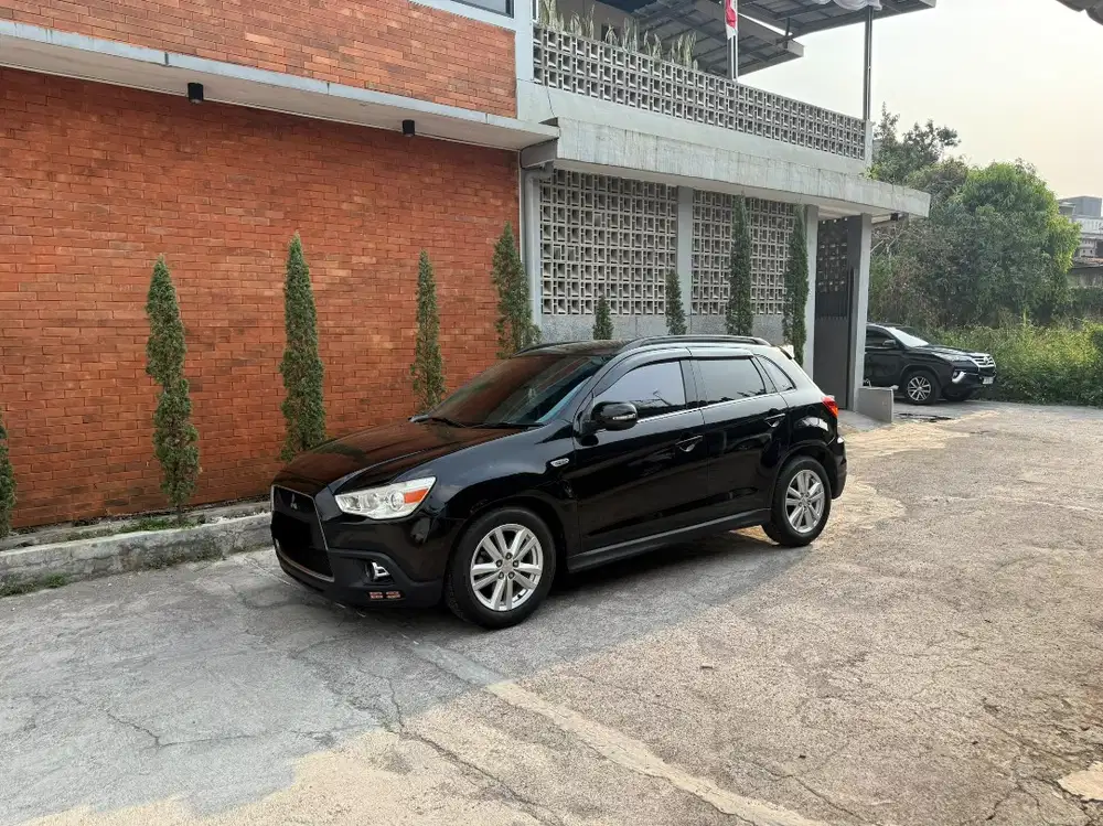 Outlander GLX 2.0 manual 2012 Hitam || 2013