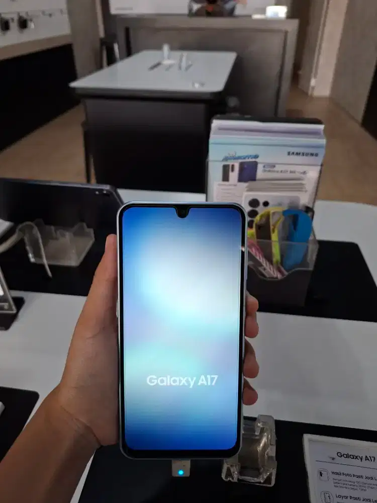 Samsung Galaxy A17