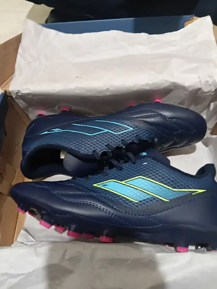 Sepatu Bola Mills Astro Spartan m2 FG
