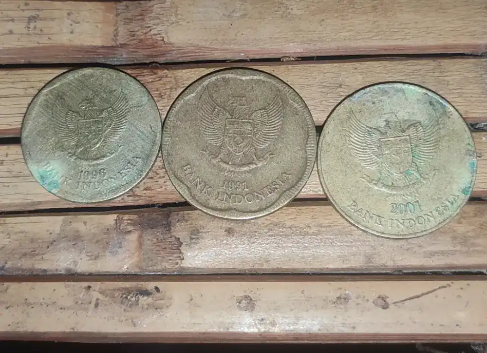 UANG KOIN 100 PERAK DAN 500 PERAK