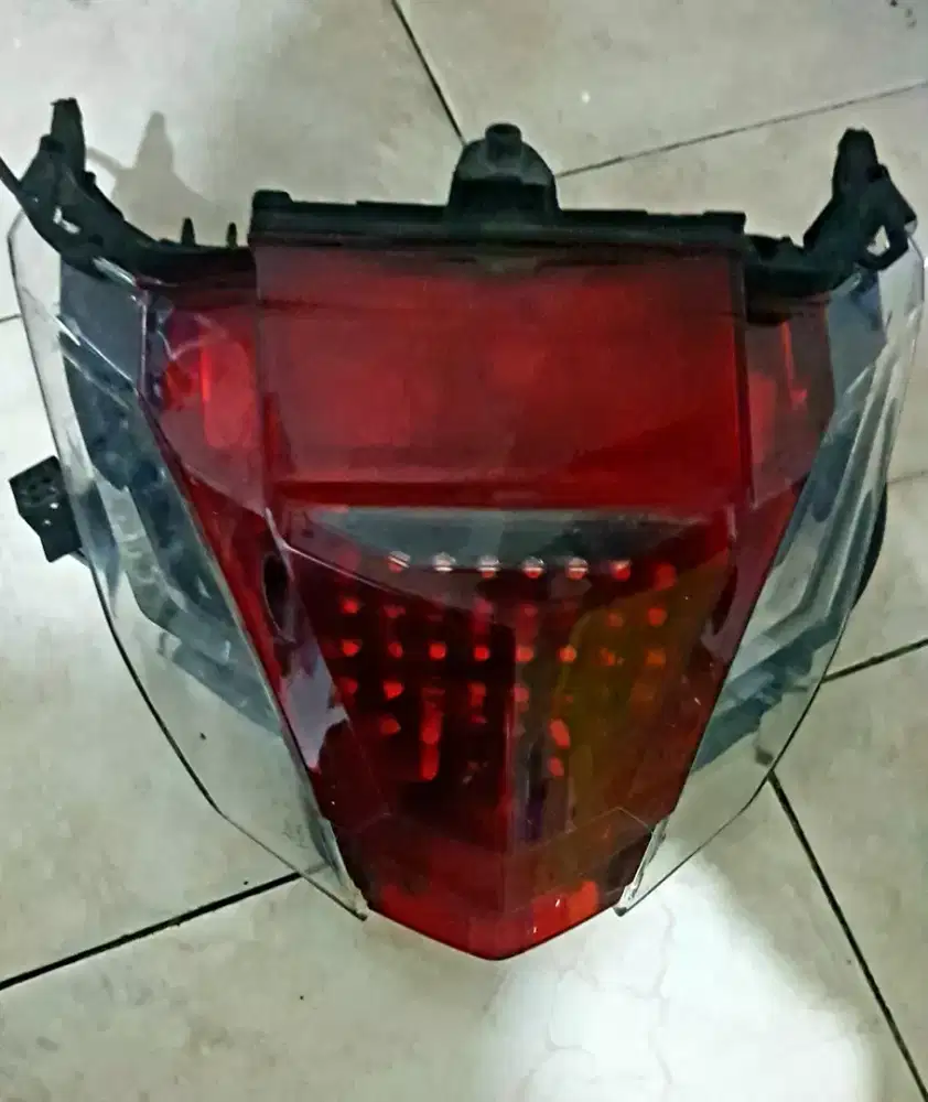 LAMPU BELAKANG BEAT Esp