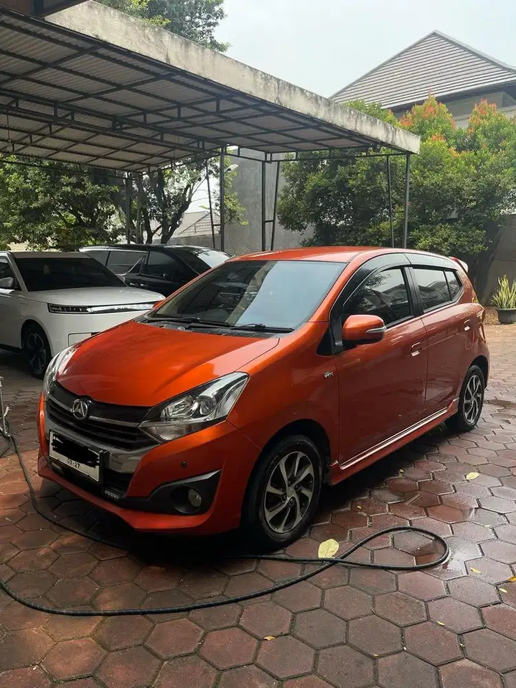Low KM! Daihatsu Ayla 2019 1.2 R