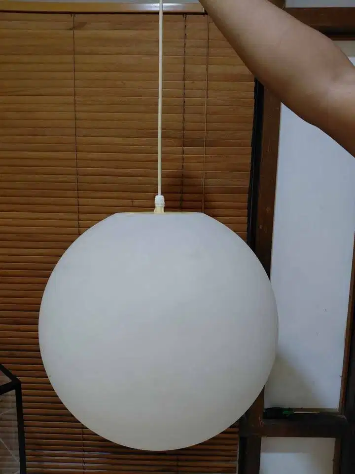 Lampu gantung bulat tomdixon putih amb bisa ganti warna