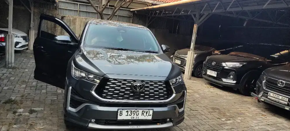 Sewa/ Rental murah Hari/ Bulan Innova Zenix type Q Hybrid modelista