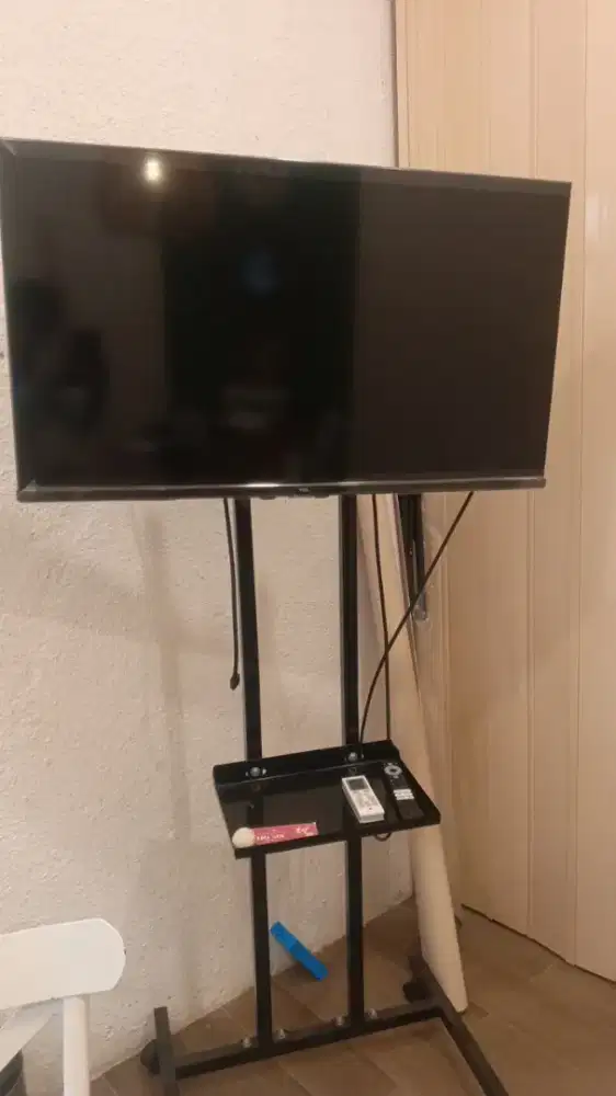Jual TV 42 TCL + standing breket