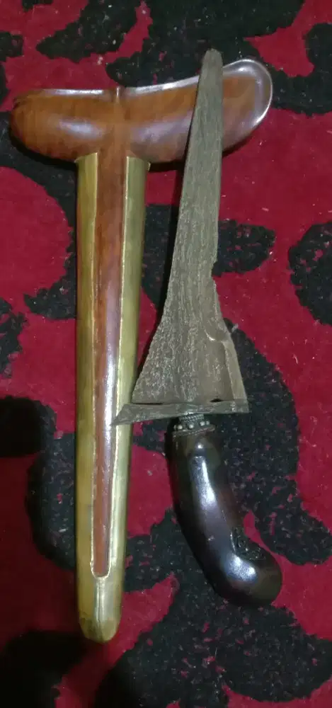 Keris Sepuh Patrem